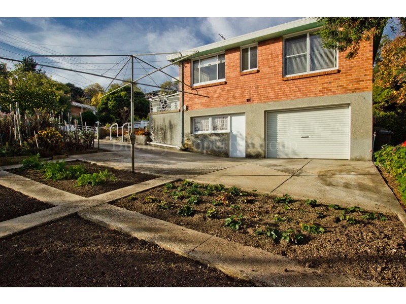 2 Chungon Crescent, South Launceston TAS 7249