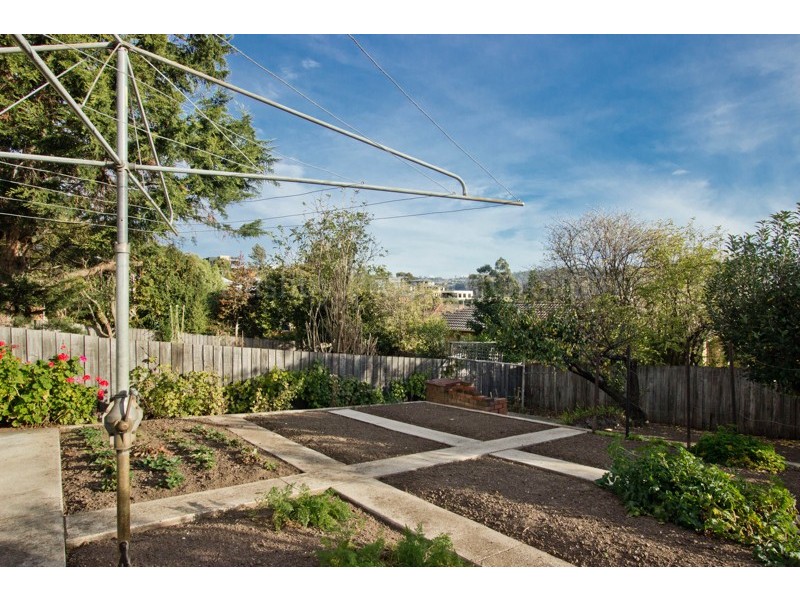 2 Chungon Crescent, South Launceston TAS 7249