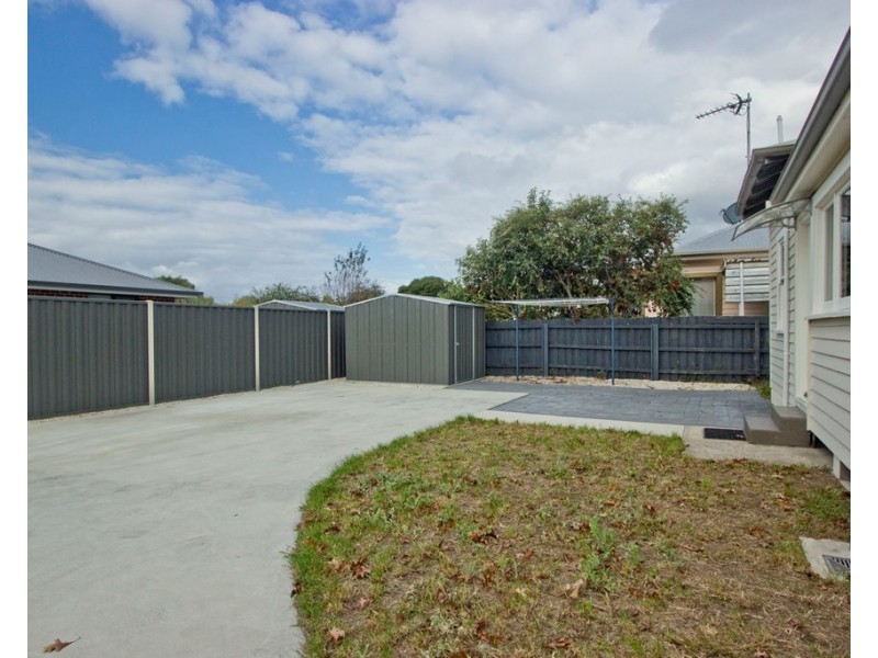 1/16 Birdwood Street, Mowbray TAS 7248