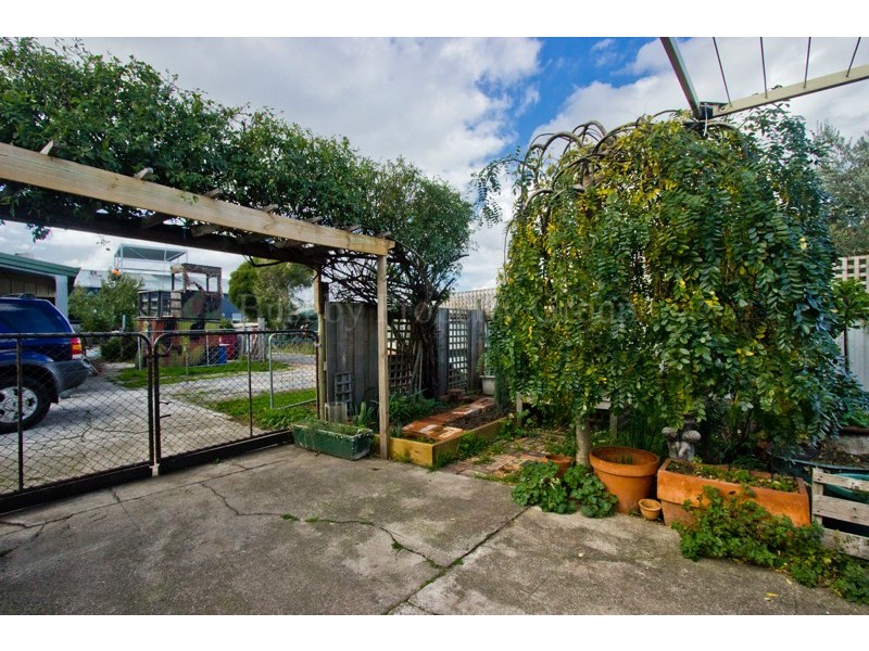 2 South Street, Invermay TAS 7248