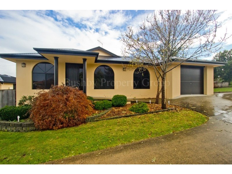 2/37 Camira Street, Newnham TAS 7248