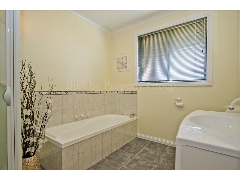 2/37 Camira Street, Newnham TAS 7248