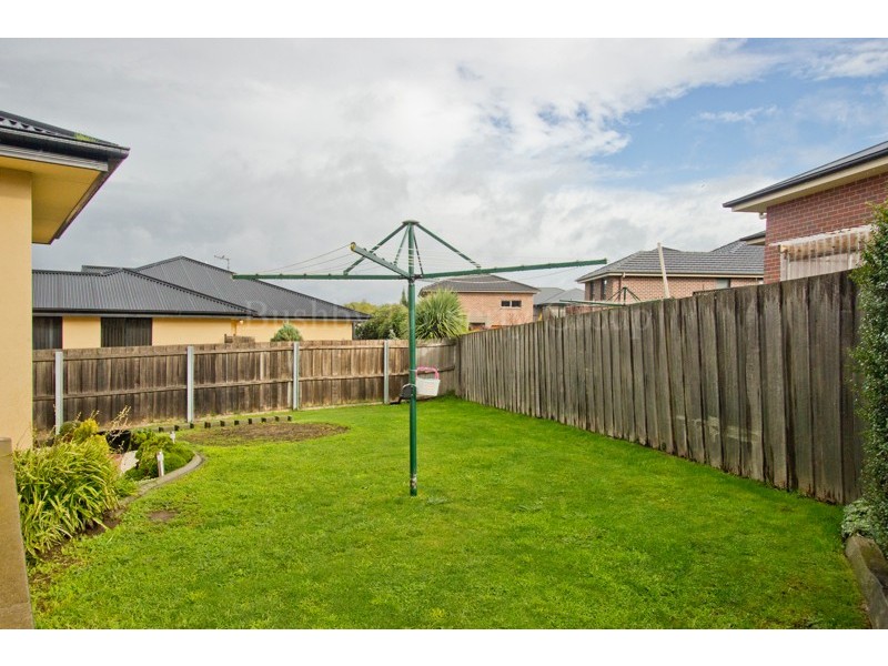 2/37 Camira Street, Newnham TAS 7248