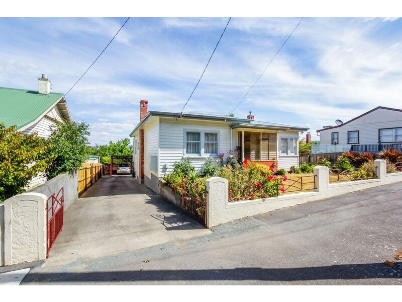 2 Sadler Street, Mowbray TAS 7248