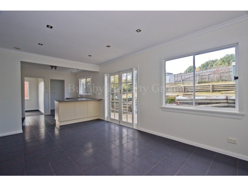11 Waroona Street, Youngtown TAS 7249