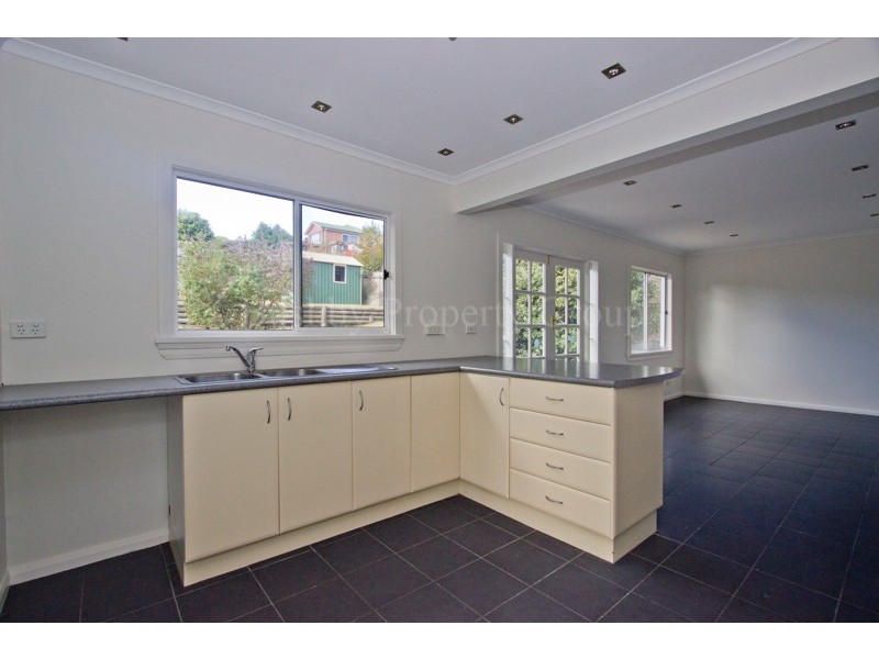 11 Waroona Street, Youngtown TAS 7249
