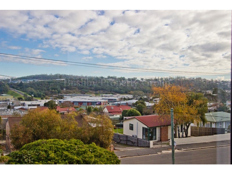 11 Waroona Street, Youngtown TAS 7249