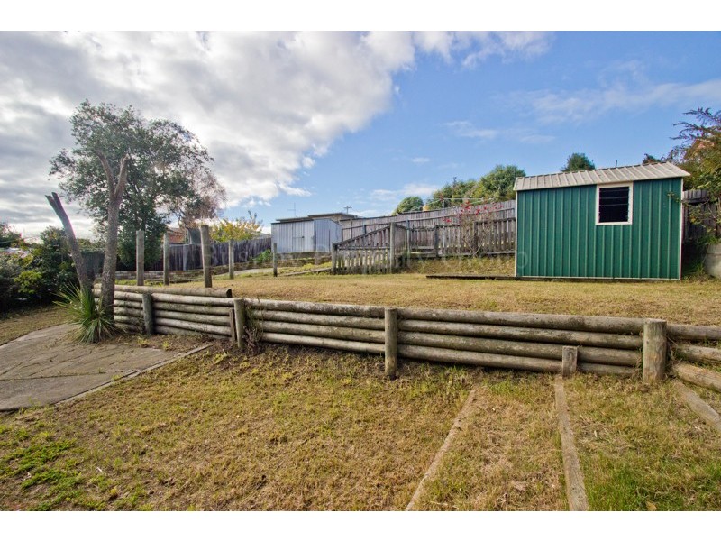 11 Waroona Street, Youngtown TAS 7249