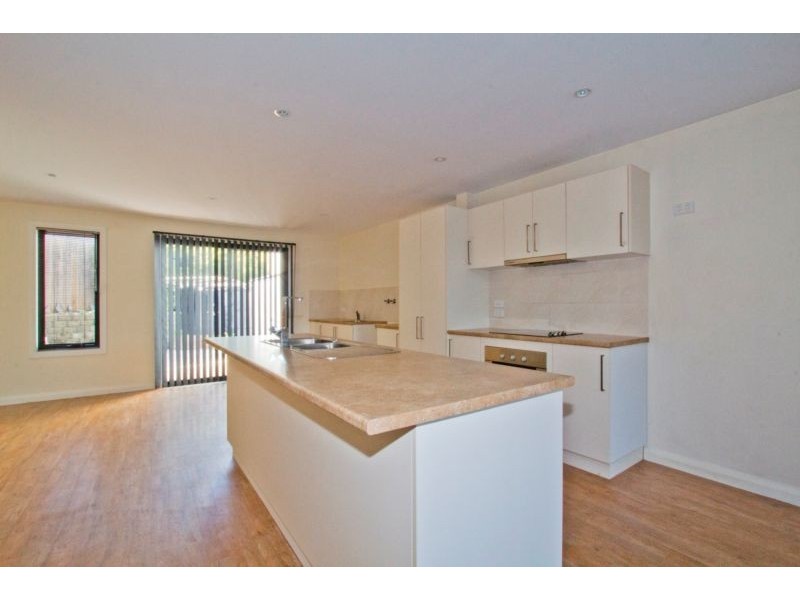 3/2A Carr Street, Kings Meadows TAS 7249