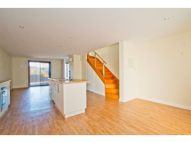 3/2A Carr Street, Kings Meadows TAS 7249
