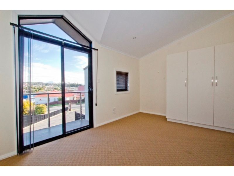 3/2A Carr Street, Kings Meadows TAS 7249