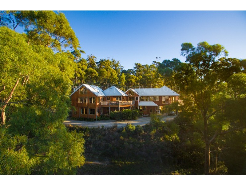 701 Binalong Bay Road, St Helens TAS 7216