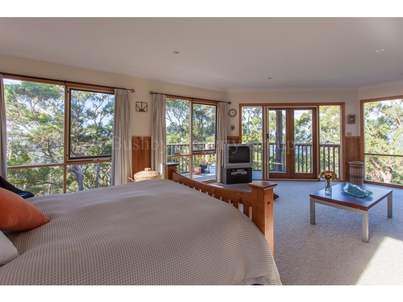 701 Binalong Bay Road, St Helens TAS 7216