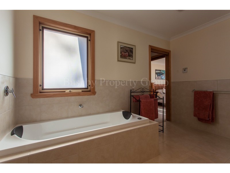 701 Binalong Bay Road, St Helens TAS 7216