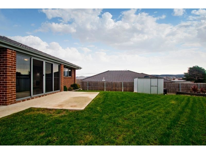 2/5 Ford Court, Newnham TAS 7248