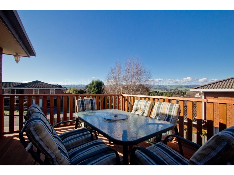 13 Benwerrin Crescent, Norwood TAS 7250