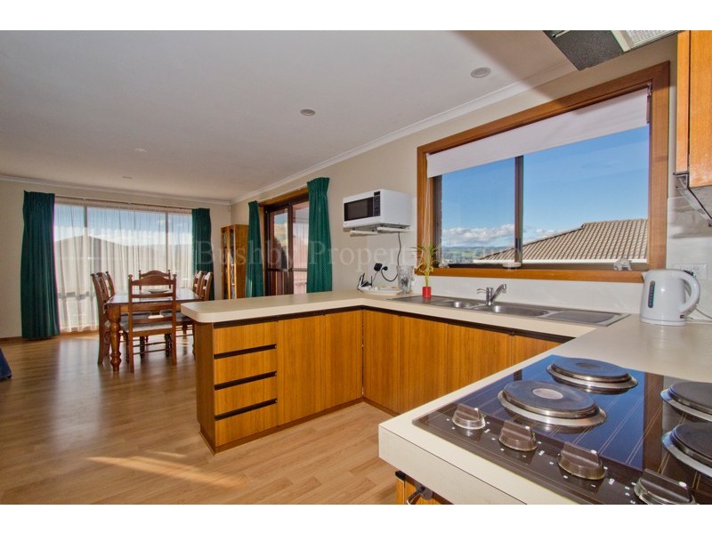 13 Benwerrin Crescent, Norwood TAS 7250