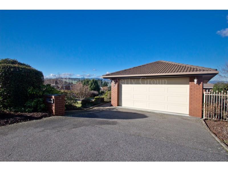 13 Benwerrin Crescent, Norwood TAS 7250