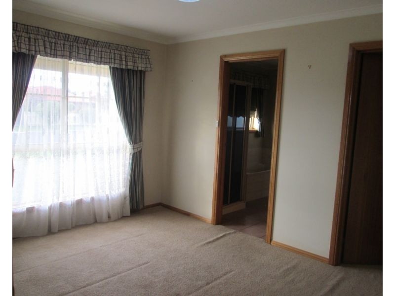 2 Cootamundra Drive, Perth TAS 7300