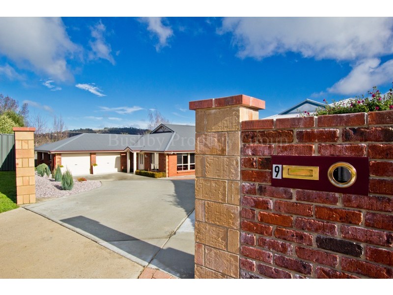 9 Bushby Close, Prospect Vale TAS 7250