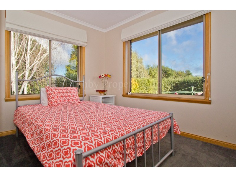 9 Bushby Close, Prospect Vale TAS 7250
