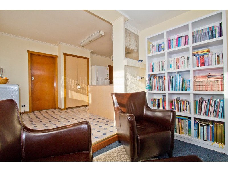 25 Arnold Street, Newnham TAS 7248