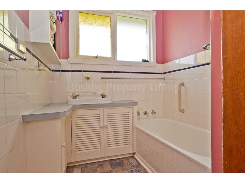 25 Arnold Street, Newnham TAS 7248