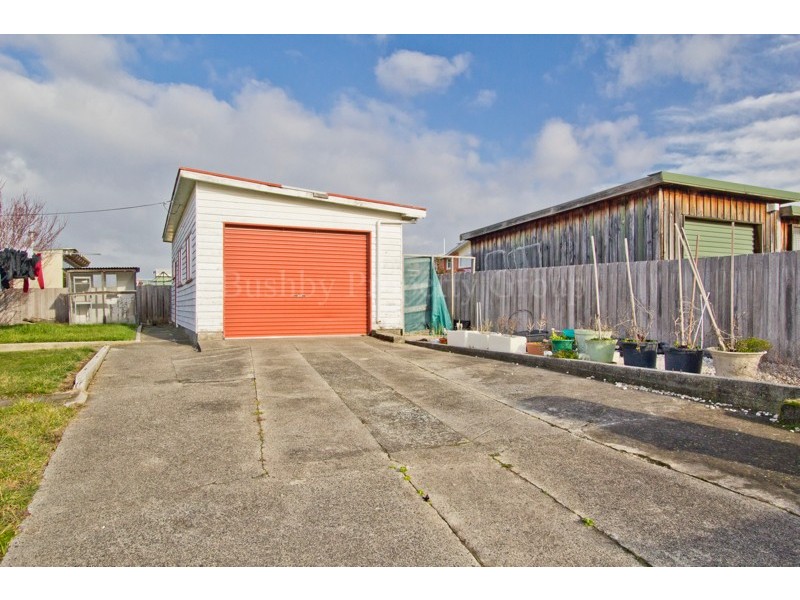 25 Arnold Street, Newnham TAS 7248