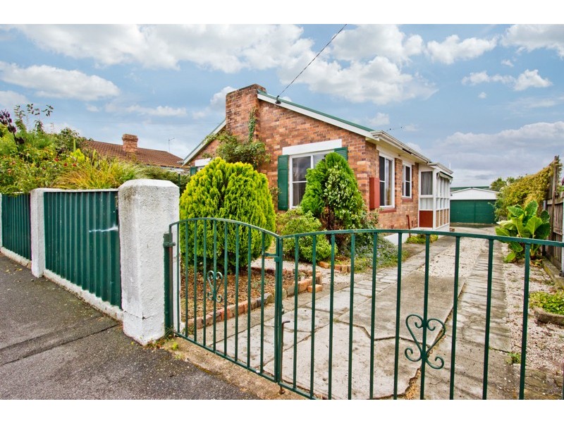 7 Verdun Street, Mowbray TAS 7248