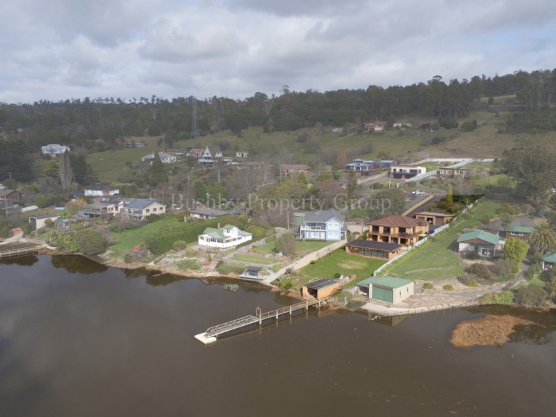 32 Rosevears Drive, Lanena TAS 7275
