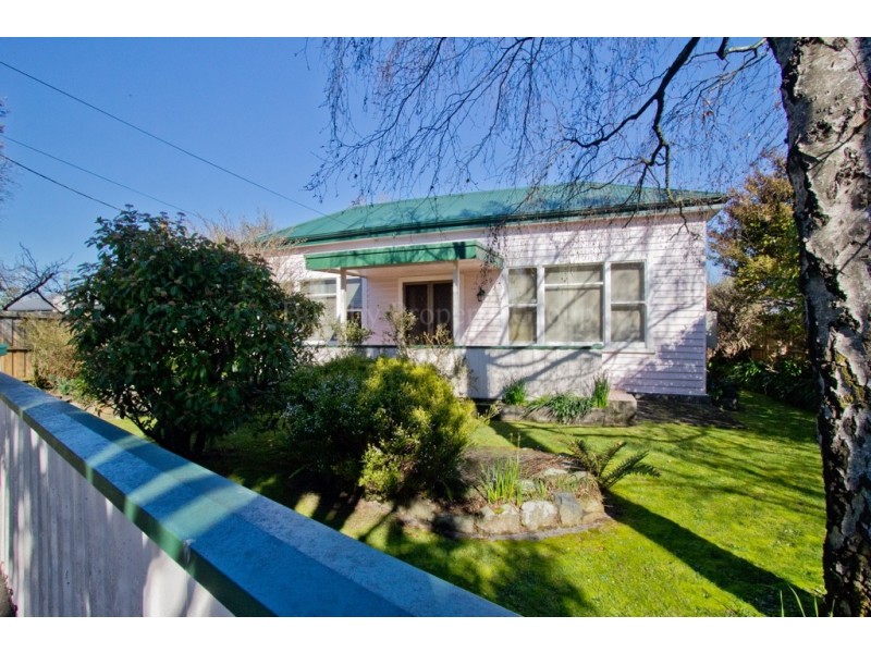 9 Albion Street, Invermay TAS 7248