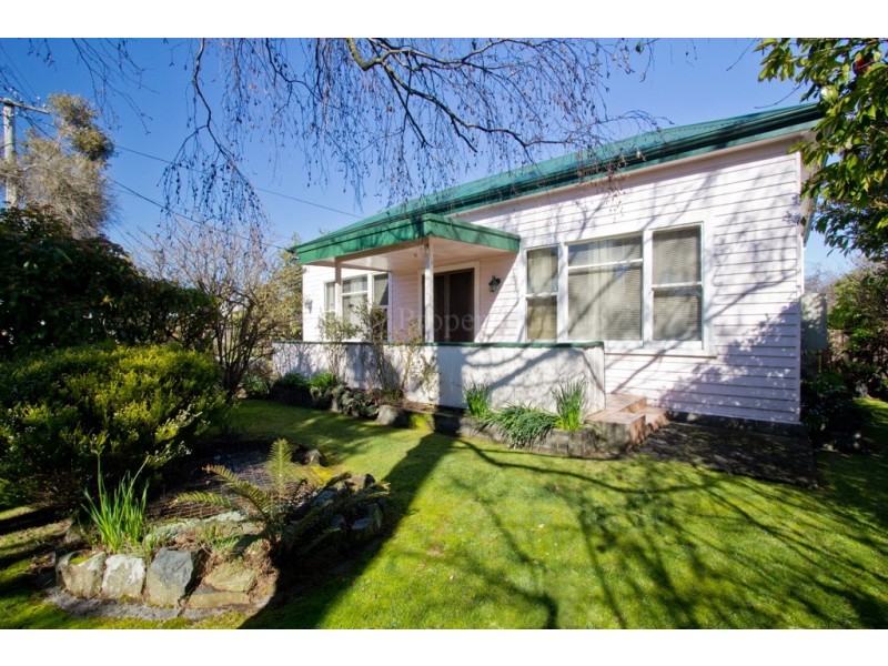 9 Albion Street, Invermay TAS 7248