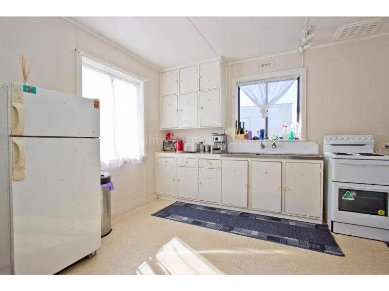 20 Hargrave Crescent, Mayfield TAS 7248