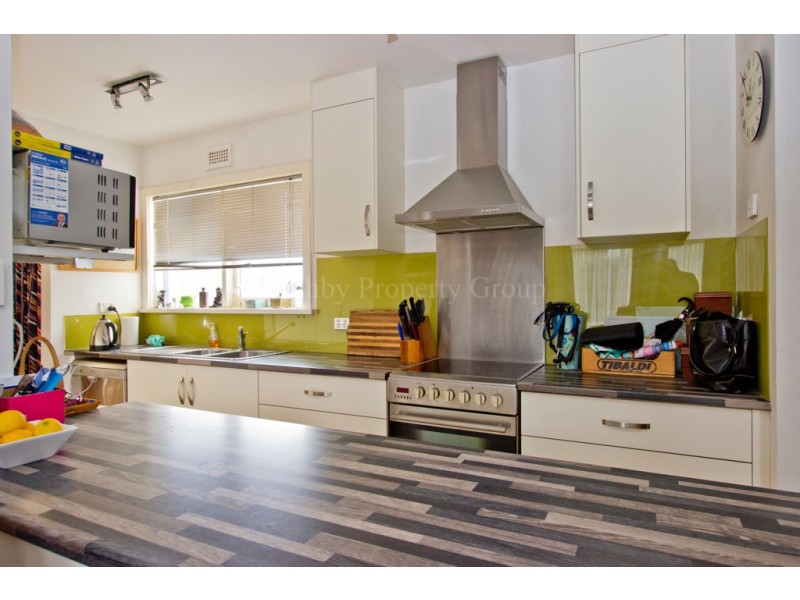 9 Valley Street, Trevallyn TAS 7250