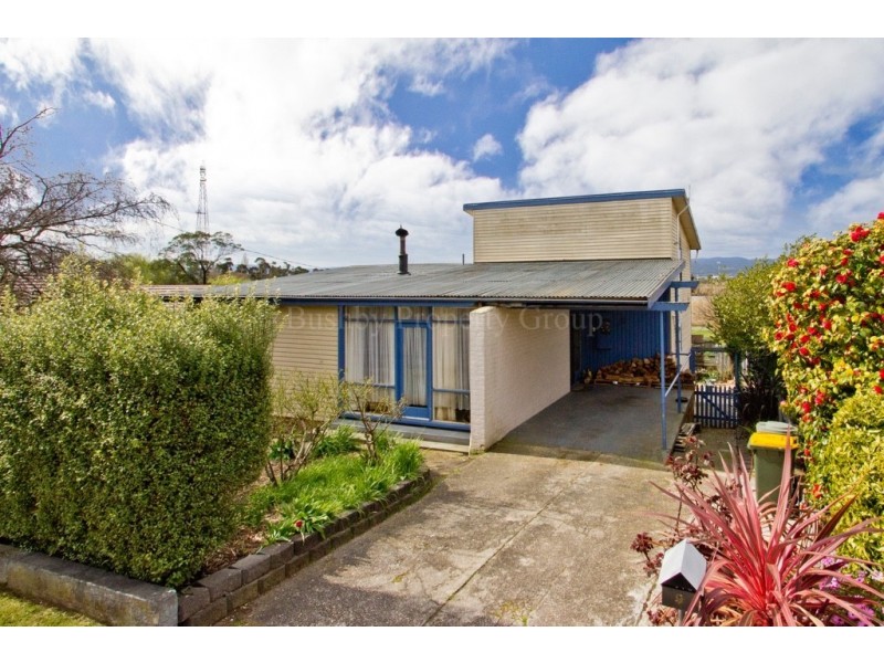 9 Valley Street, Trevallyn TAS 7250