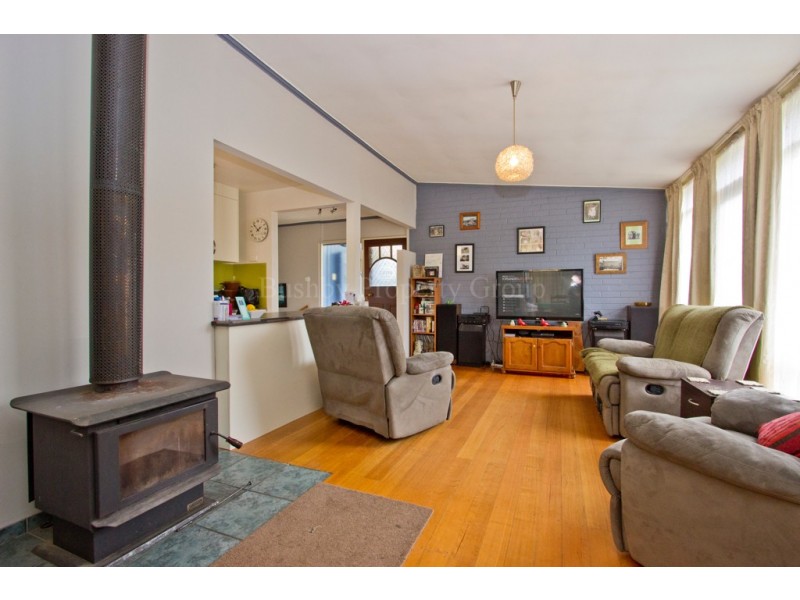 9 Valley Street, Trevallyn TAS 7250