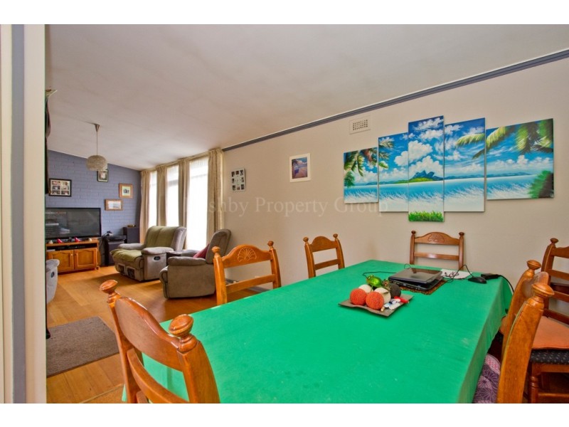 9 Valley Street, Trevallyn TAS 7250