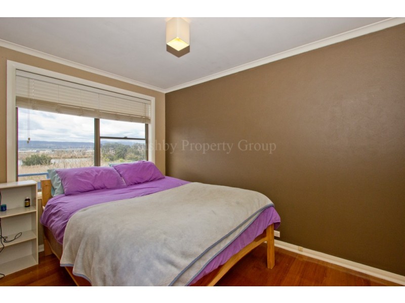 9 Valley Street, Trevallyn TAS 7250