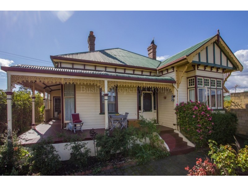 33 Button Street, Mowbray TAS 7248