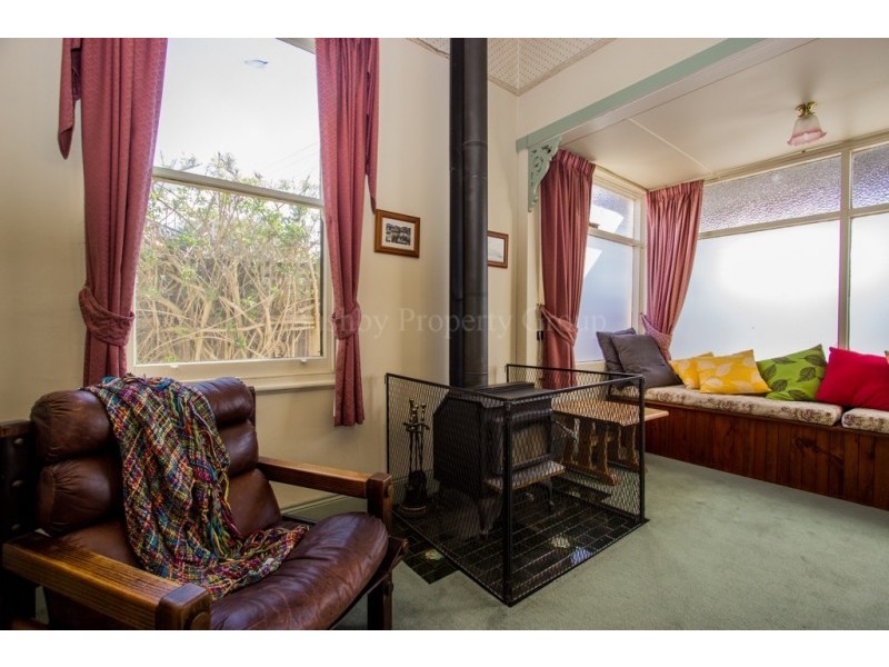 33 Button Street, Mowbray TAS 7248