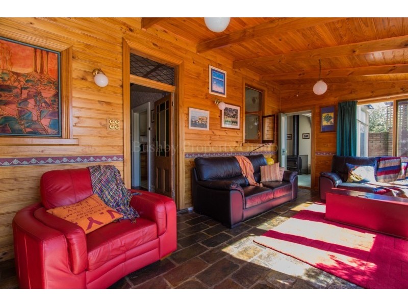 33 Button Street, Mowbray TAS 7248