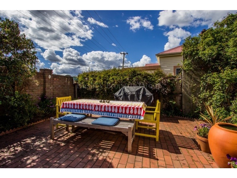33 Button Street, Mowbray TAS 7248