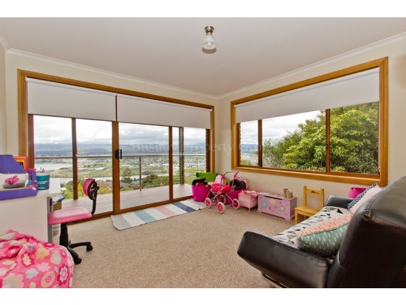 1/11 Lachlan Parade, Trevallyn TAS 7250