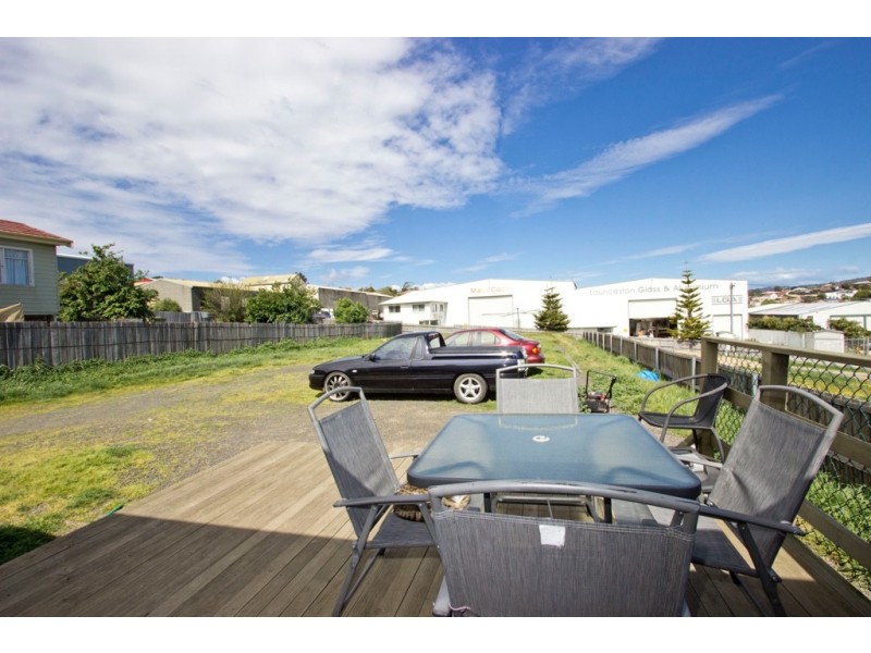 6 Quarantine Road, Kings Meadows TAS 7249