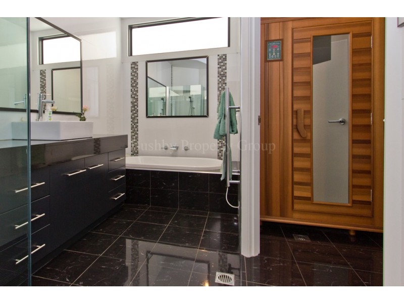 16 Home Point Parade, Launceston TAS 7250