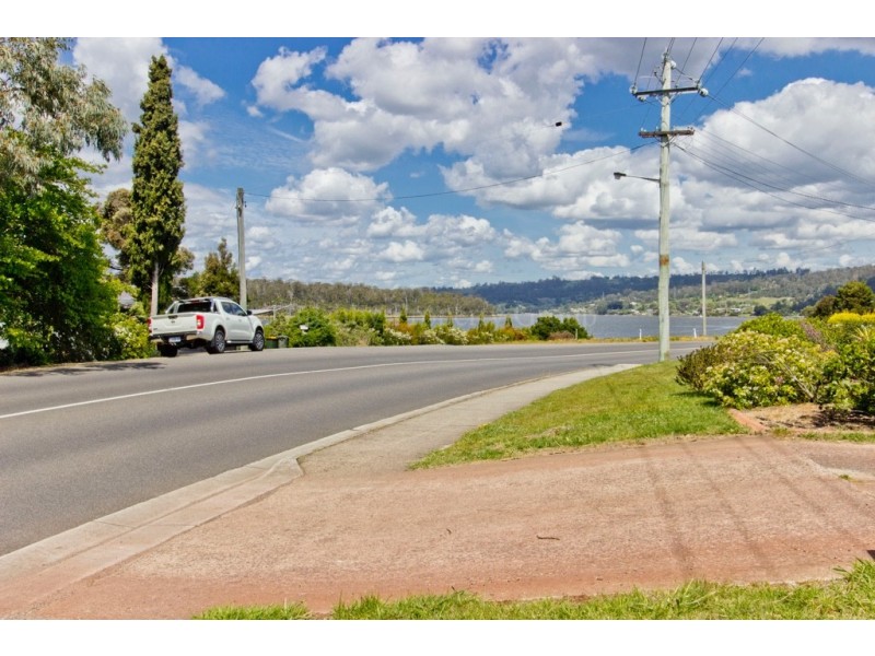 165 Gravelly Beach Road, Blackwall TAS 7275