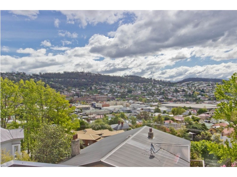 2/3 Powena Street, South Launceston TAS 7249