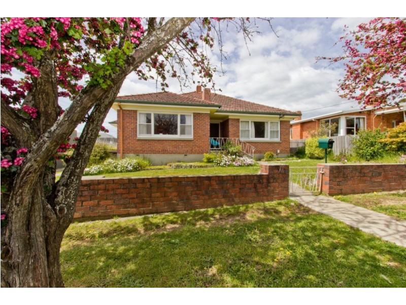 11 Hawthorn Street, Norwood TAS 7250