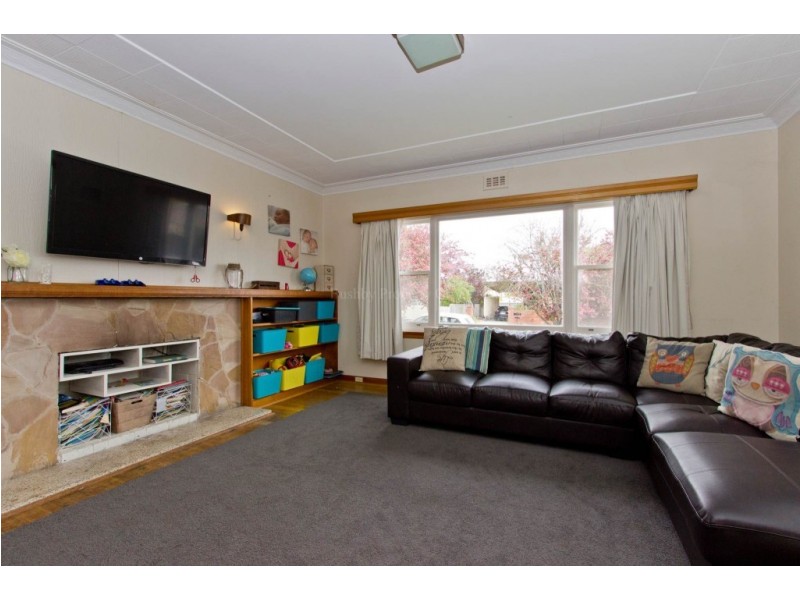 11 Hawthorn Street, Norwood TAS 7250