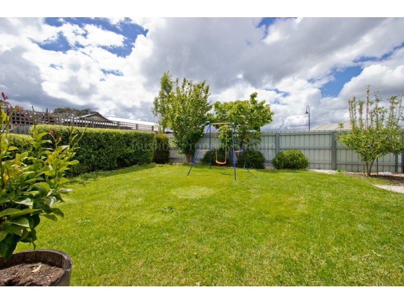1 Grange Court, Newnham TAS 7248